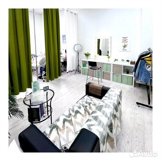 Администратор студии красоты