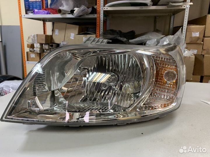 Фара основная правая Chevrolet Aveo