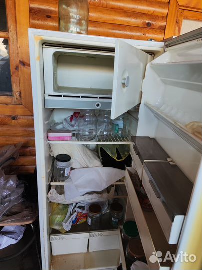 Продам холодильник рабочий