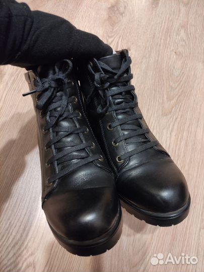 Ботинки женские демисезонные 39 размер