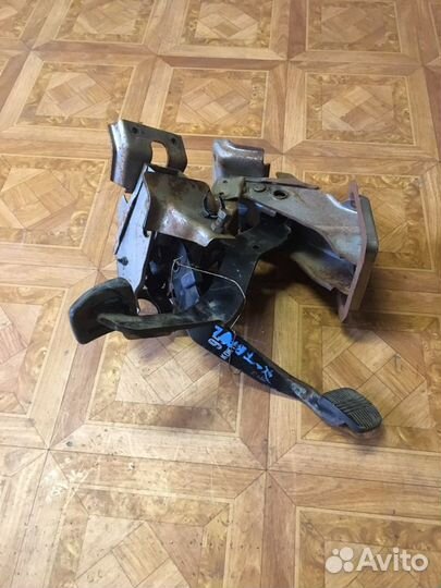 Педальный узел Nissan X-Trail Т30