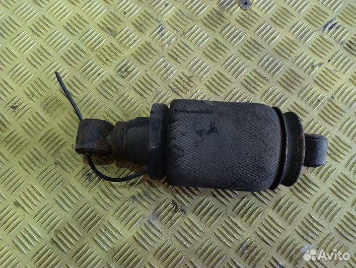 Подушка кабины правая Man Tga Tgs Tgx