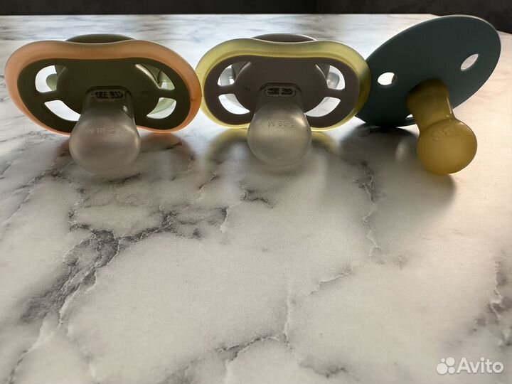 Соски avent и bibs 6-18 месяцев