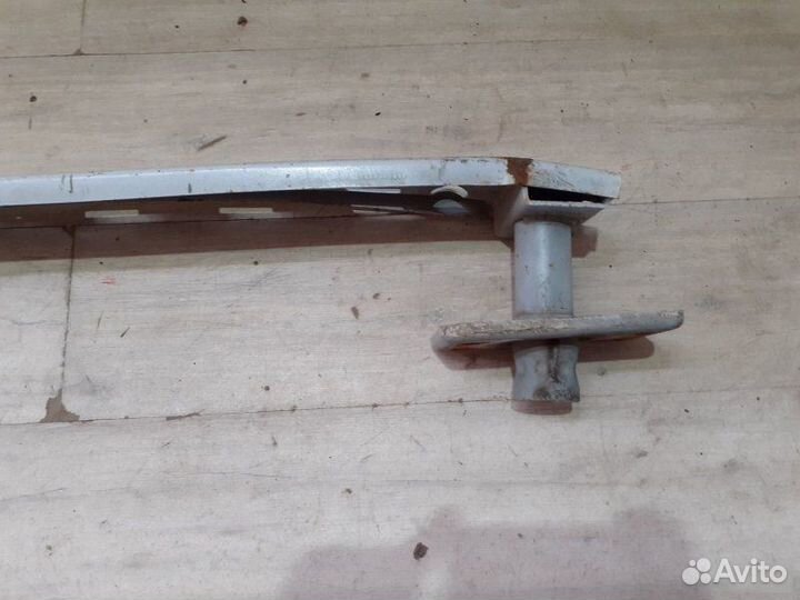 Усилитель заднего бампера Cadillac Srx 2 С 2009