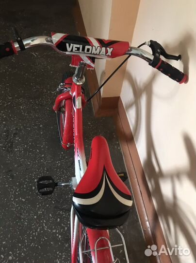 Детский трехколесный велосипед