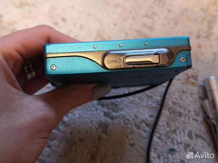 Плеер Sony walkman MZ-R900