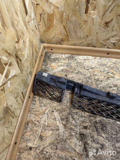 Кронштейн заднего бампера Фольксваген Туарег NF