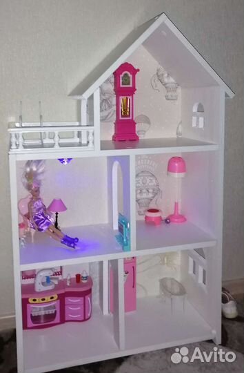 Домик кукольный