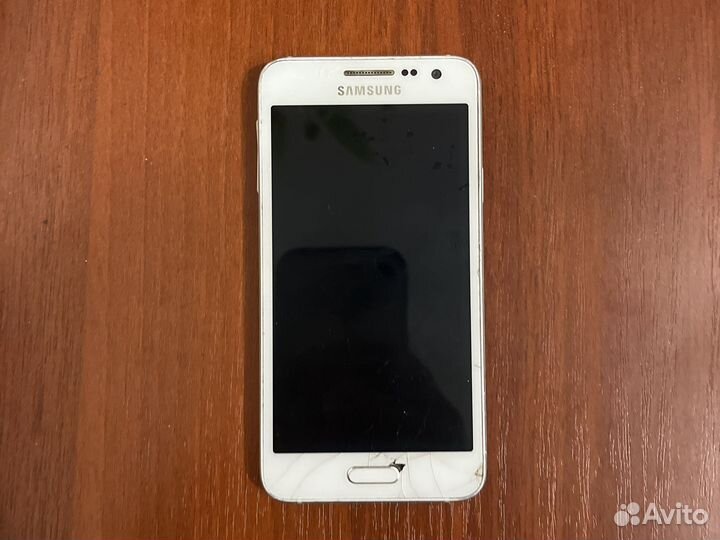 Телефон Samsung