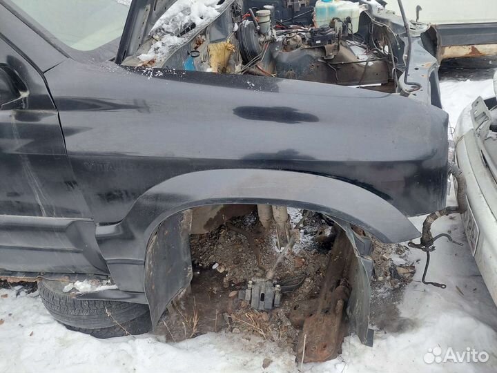 Крыло переднее правое Suzuki Grand Vitara 1