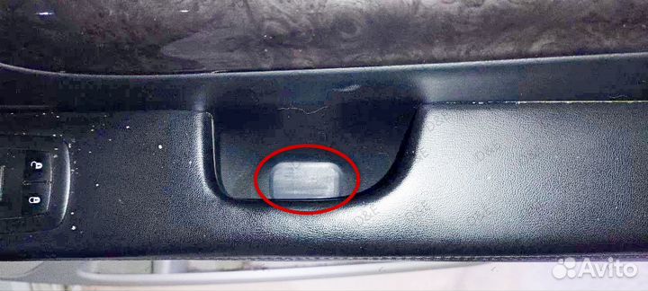 Заглушка подлокотника двери Dodge Grand Caravan 5