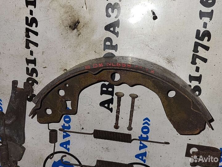 Тормозной механизм ручника правый KIA sephia