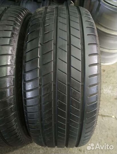 Bridgestone Turanza T001 235/45 R18
