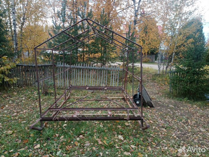 Каркас зимней передвижной палатки