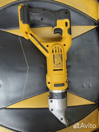 Ножницы dewalt DCS491N