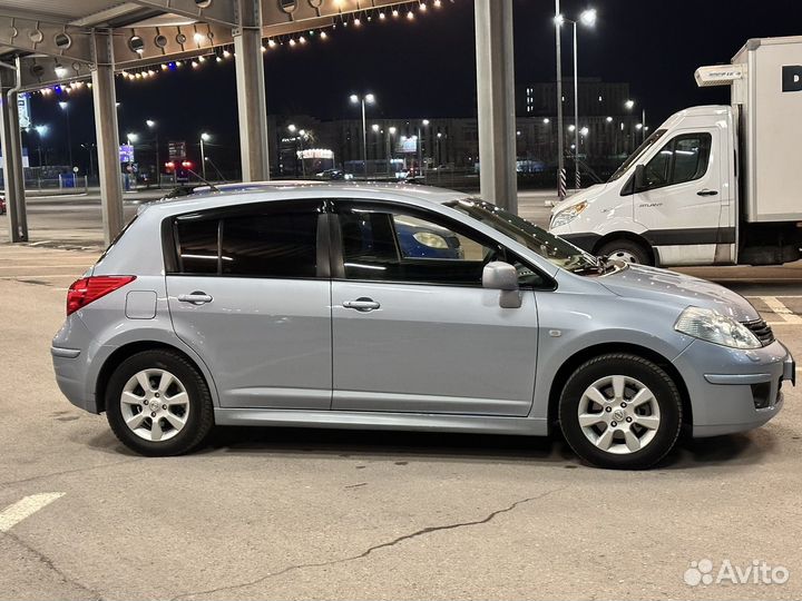 Nissan Tiida 1.6 AT, 2011, 147 000 км