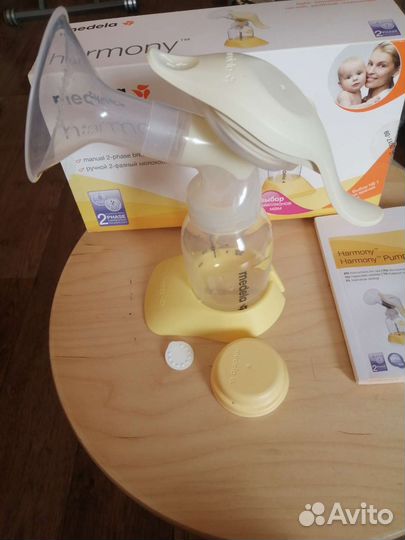 Молокоотсос ручной medela
