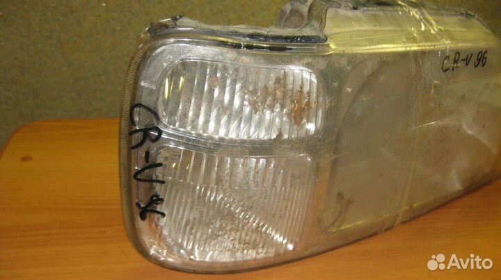 Фара правая Honda CR-V (1996-2001)