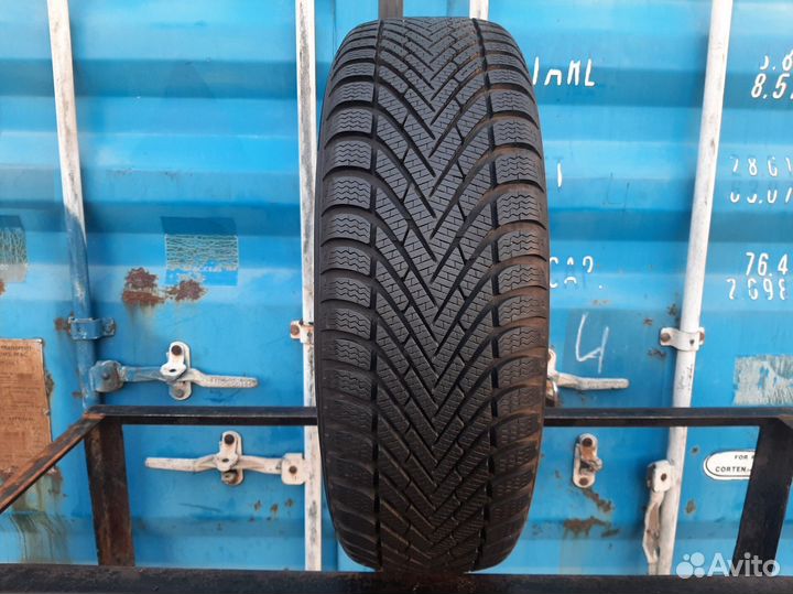Pirelli Winter Cinturato 215/60 R17 92