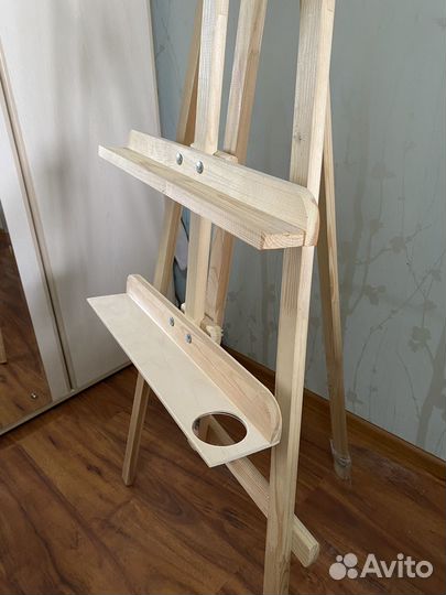 Мольберт художественный