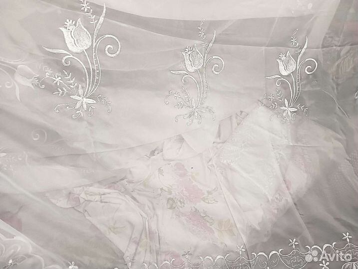 Шторы бархатные и декоративный тюль