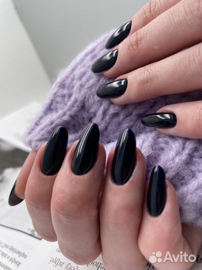 Маникюр в студии