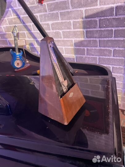 Метроном механический