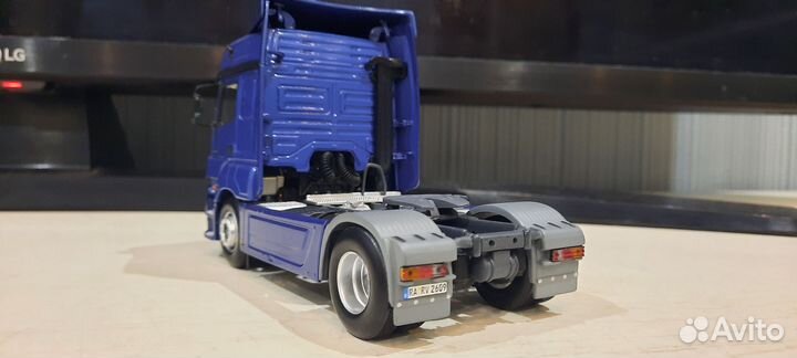 Mercedes-Benz 1840 Axor