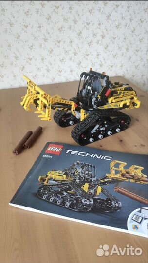 Lego Technic Гусеничный погрузчик