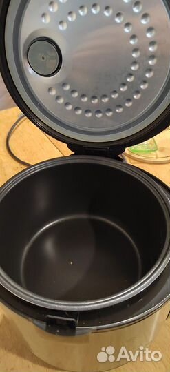 Мультиварка redmond rmc-m10