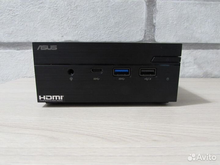 Неттоп (Mini PC) asus PN40