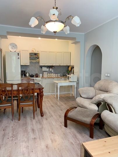 3-к. квартира, 61 м², 2/4 эт.