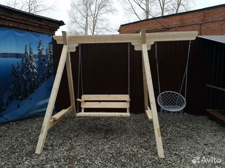 Садовые качели из дерева