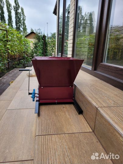 Дробилка для винограда