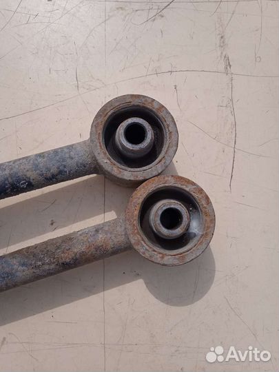 Рычаг задней подвески Nissan Terrano 2 Ниссан