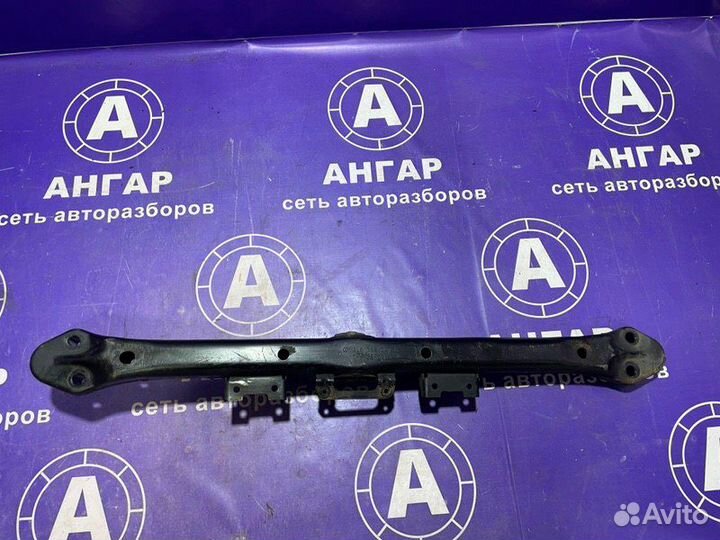 Кронштейн кпп Volkswagen Touareg 7L 2 2005