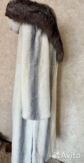 Шуба натуральная 42-44 р