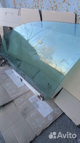 Стекло передней двери Opel astra h