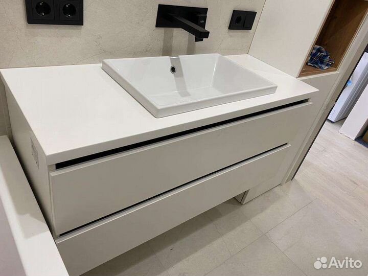 Каменная мойка для ванной