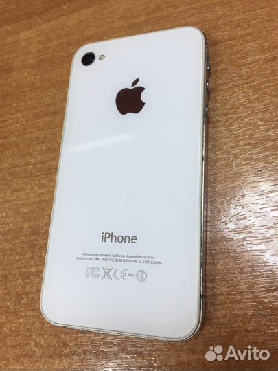 Телефон iPhone 4