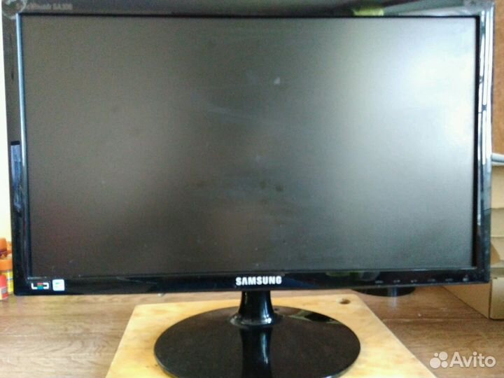 Монитор ЖК samsung 19''