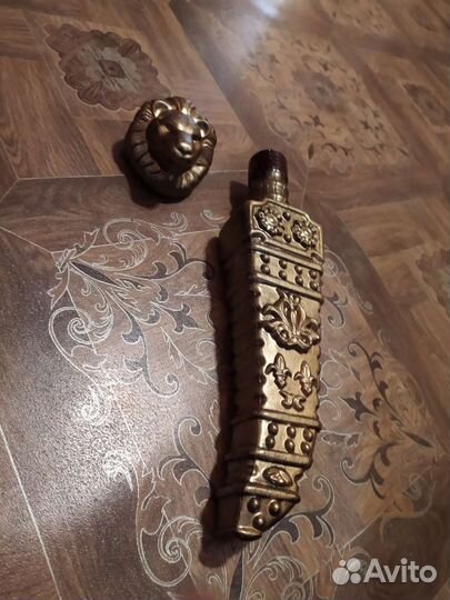 Бутылка в виде кинжала