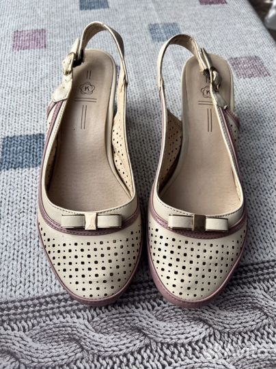 Босоножки 36