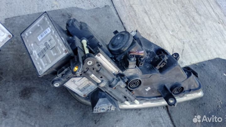 Фары Volkswagen Phaeton