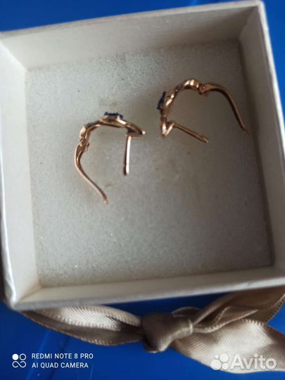 Золотые серьги