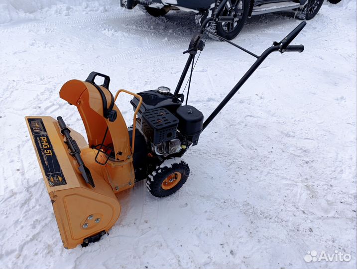 Снегоуборщик бензиновый самоходный бу