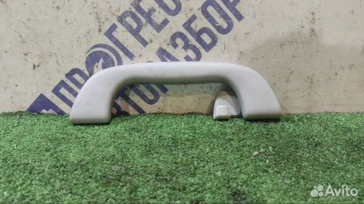 Ручка потолка задняя правая Mazda 3 Bk хэтчбек 1.6