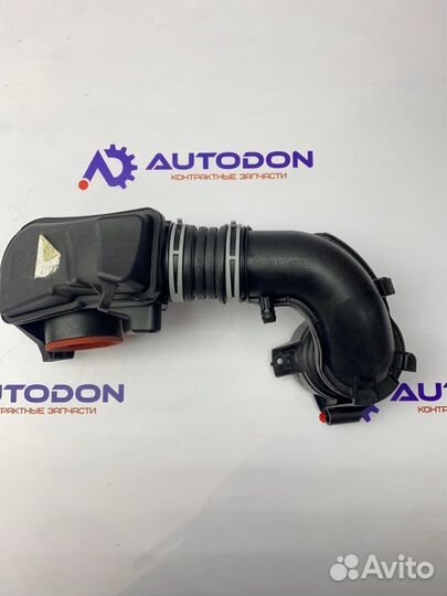 Резонатор воздушного фильтра с патрубок Mercedes C