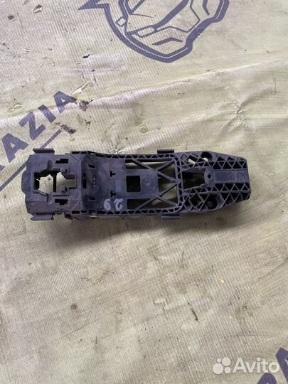 Кронштейн ручки двери Volkswagen polo