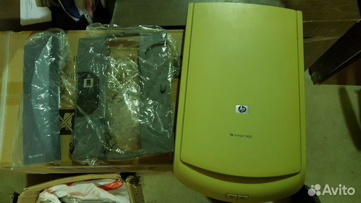 Цифровой планшетный сканер HP Scanjet 2400